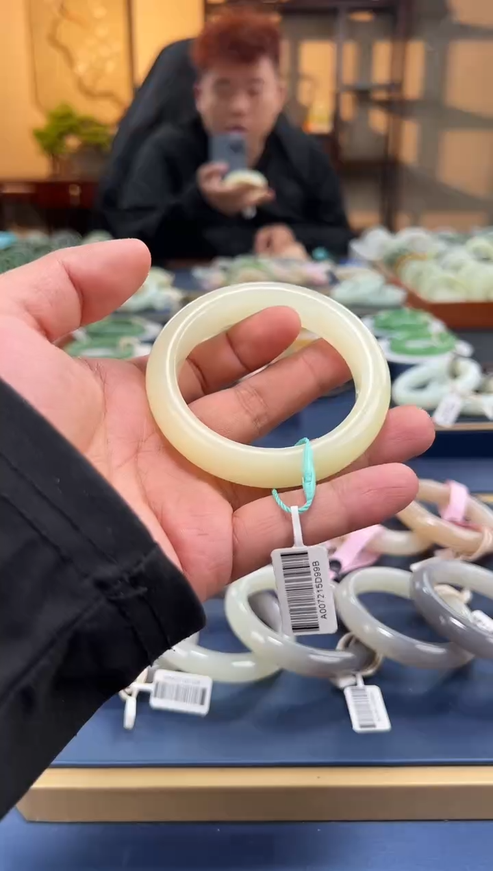 【闪购商品】和田玉未镶嵌手镯A0072-57