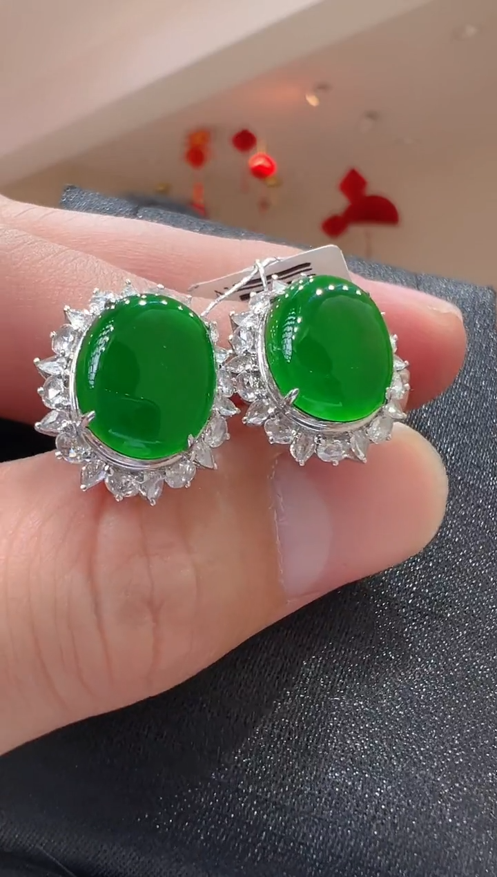 【闪购商品】翡翠耳钉18K金镶嵌          