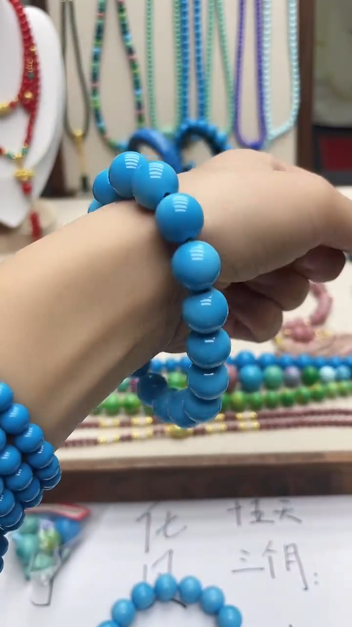 珍藏特色绿色高瓷