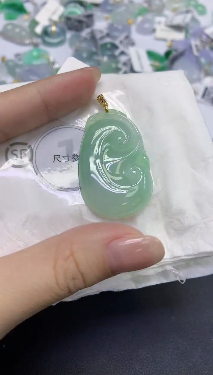 颈饰18K金镶嵌翡翠天然缅甸翡翠A货百元以上9元证书费自理