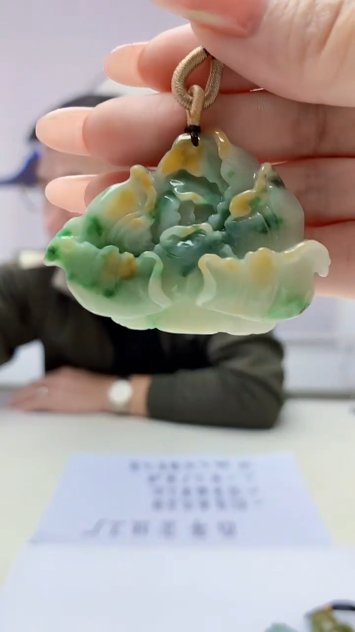 【闪购商品】定制翡翠未镶嵌5152DD-毛货挂件10