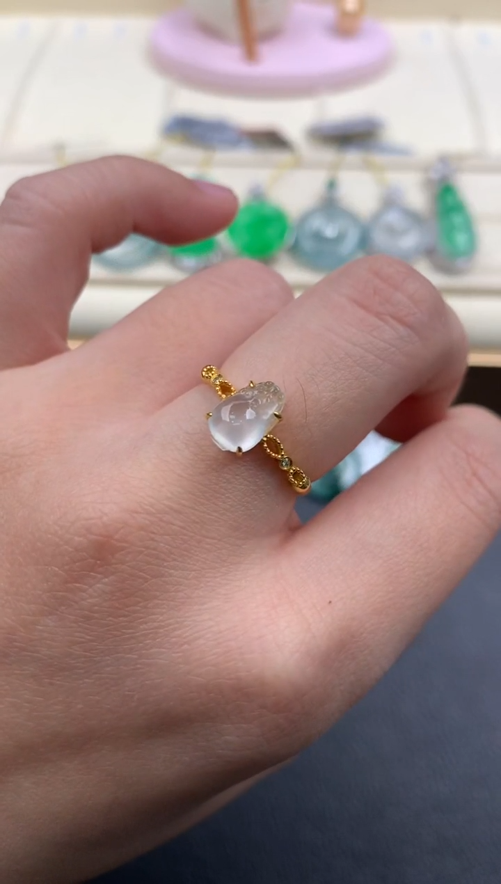 【闪购商品】翡翠颈饰18K金镶嵌Q406    