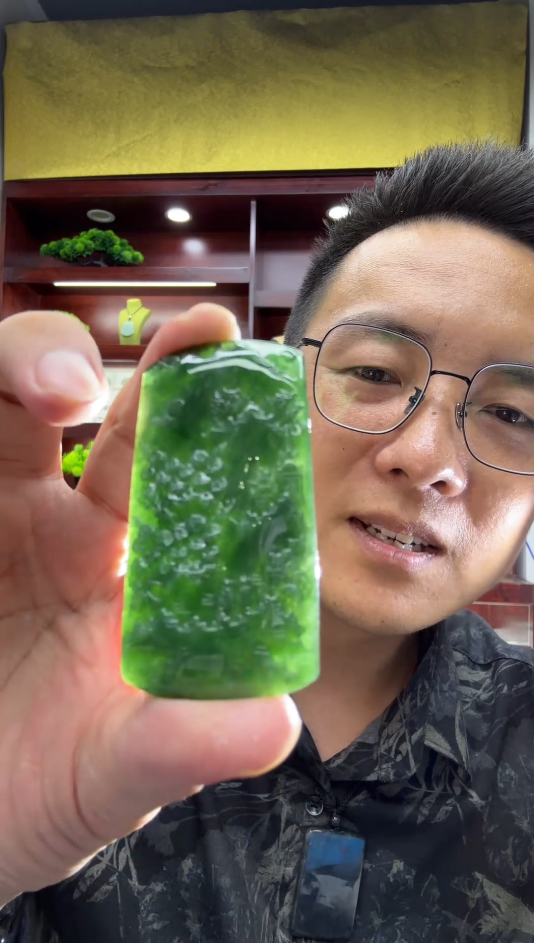 翡翠未镶嵌挂件A货翡翠多样性孤品