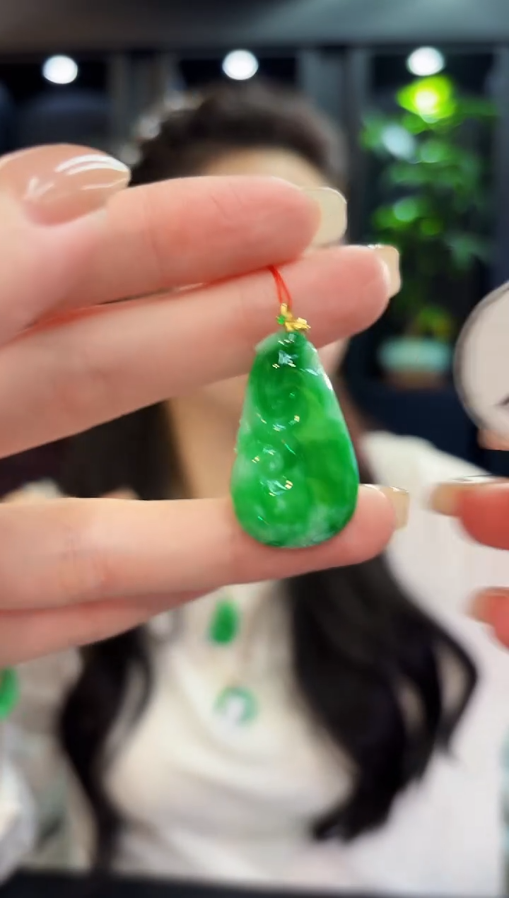 吊坠(不含链)18K金镶嵌翡翠缅料A货/多样性发货/一件