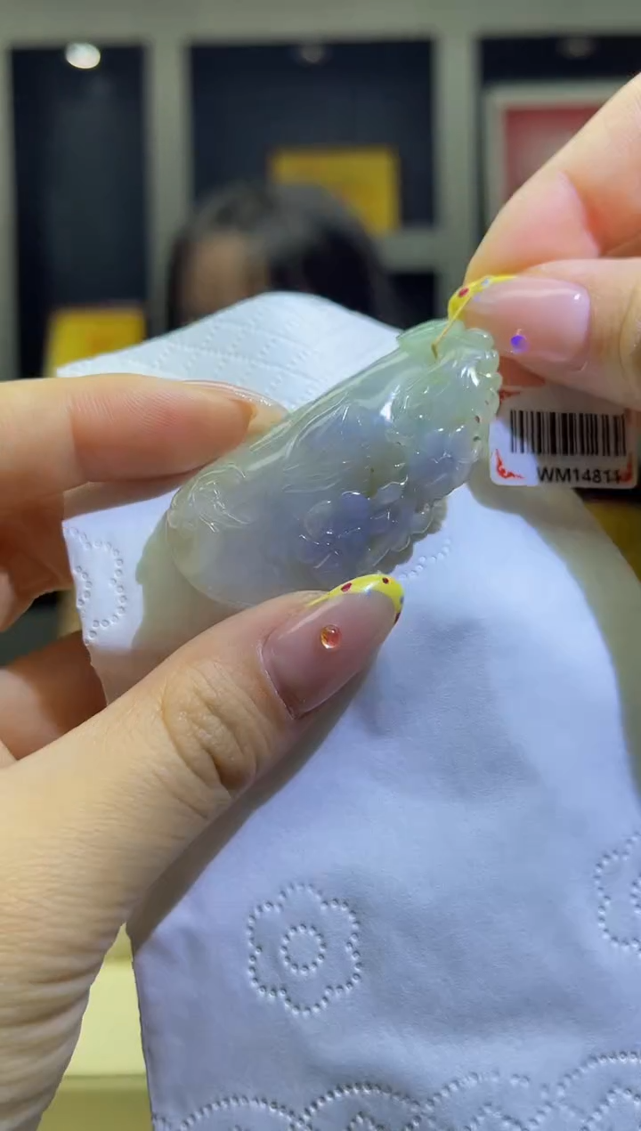 翡翠未镶嵌颈饰MFC0811118