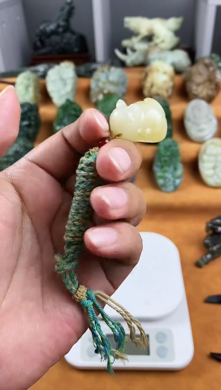 未镶嵌和田玉把件1