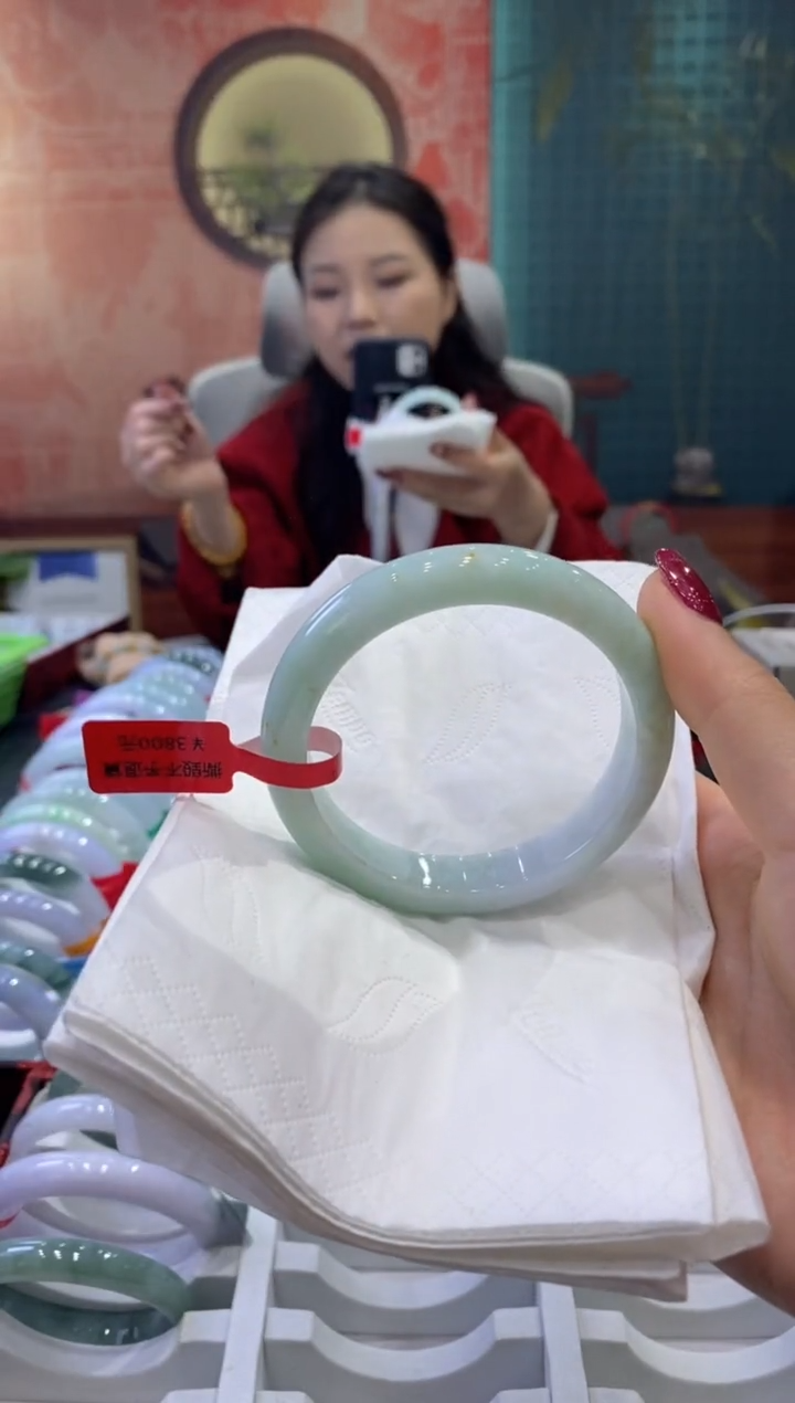 【闪购商品】翡翠手镯未镶嵌多人02194