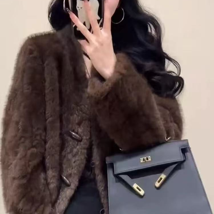 短外套冬季时尚秋冬秋冬短款V领毛外套短款女