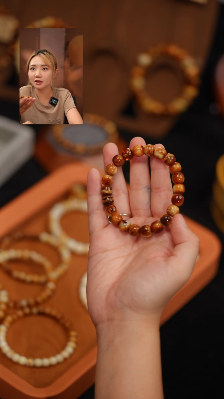 未镶嵌蜜蜡手串沁色