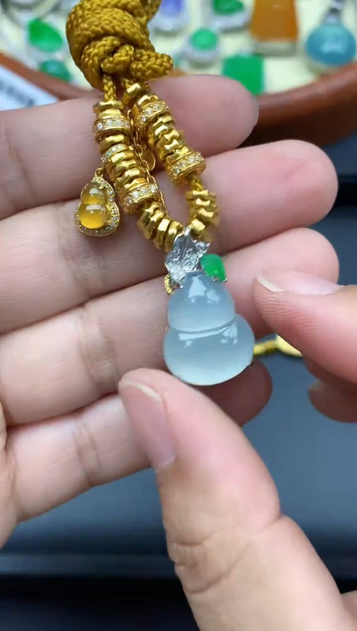 颈饰18K金镶嵌翡翠708-中国好珍宝