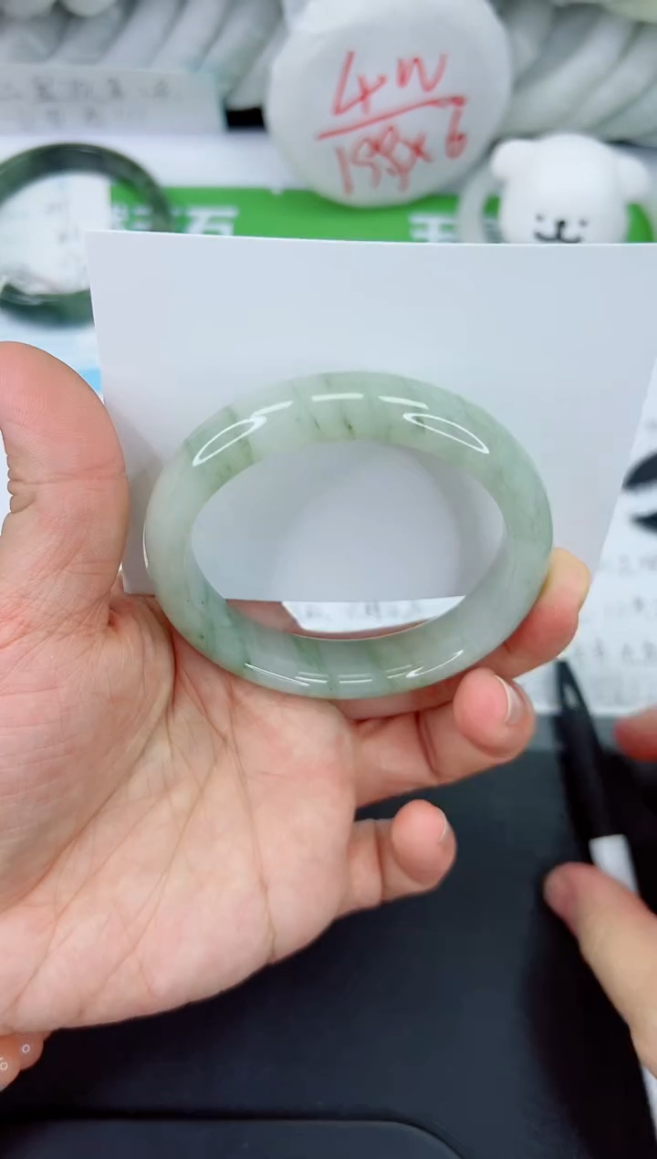 【闪购商品】石英质玉手镯未镶嵌390-56.5