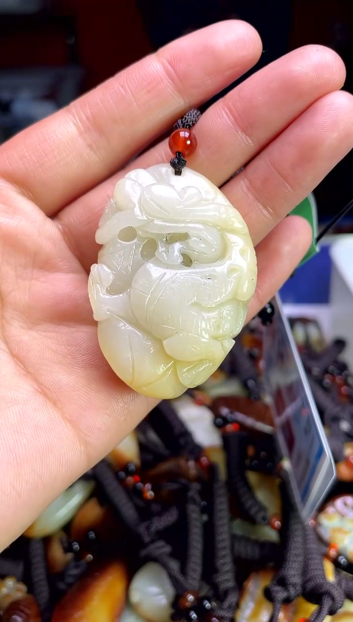 【闪购商品】和田玉颈饰未镶嵌123