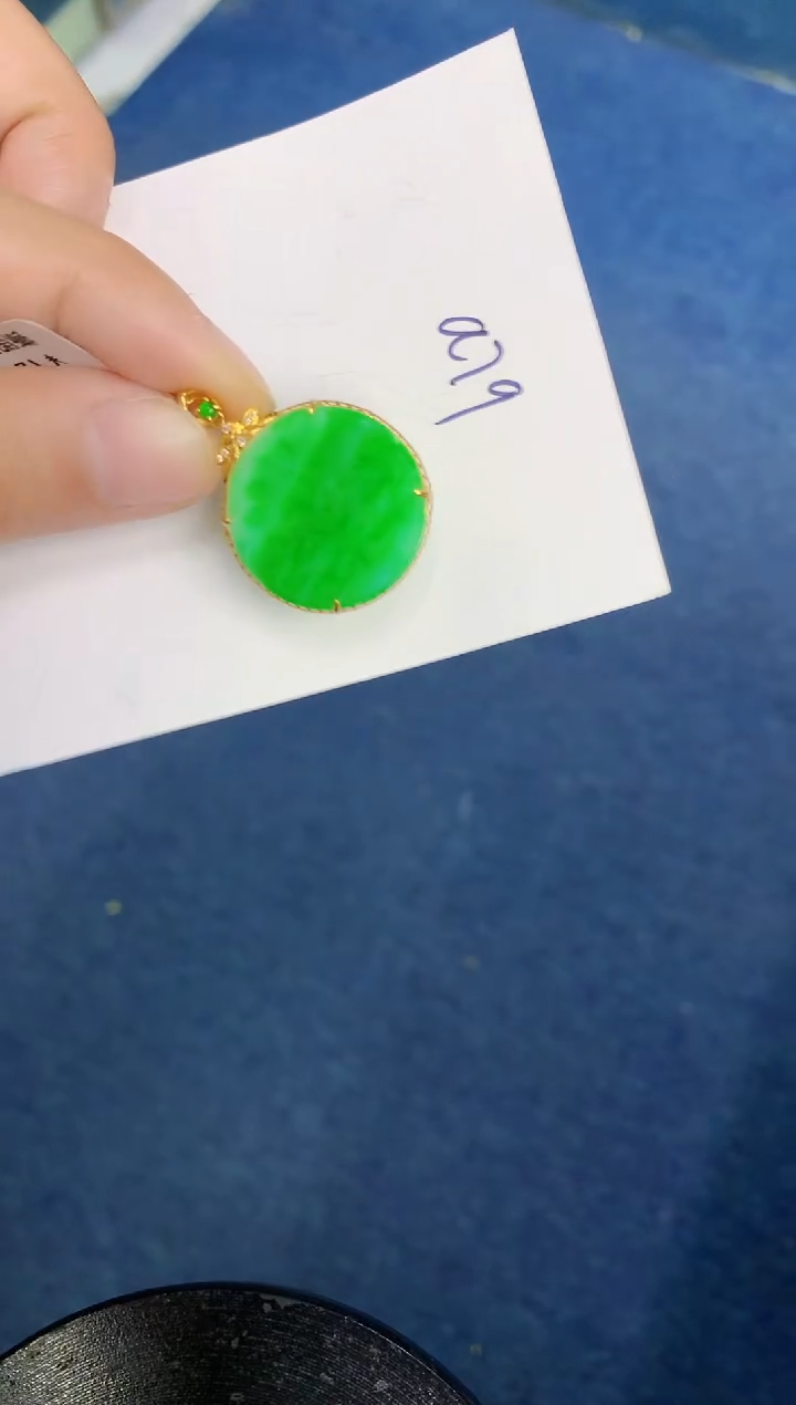 【闪购商品】翡翠颈饰18K金镶嵌000000000