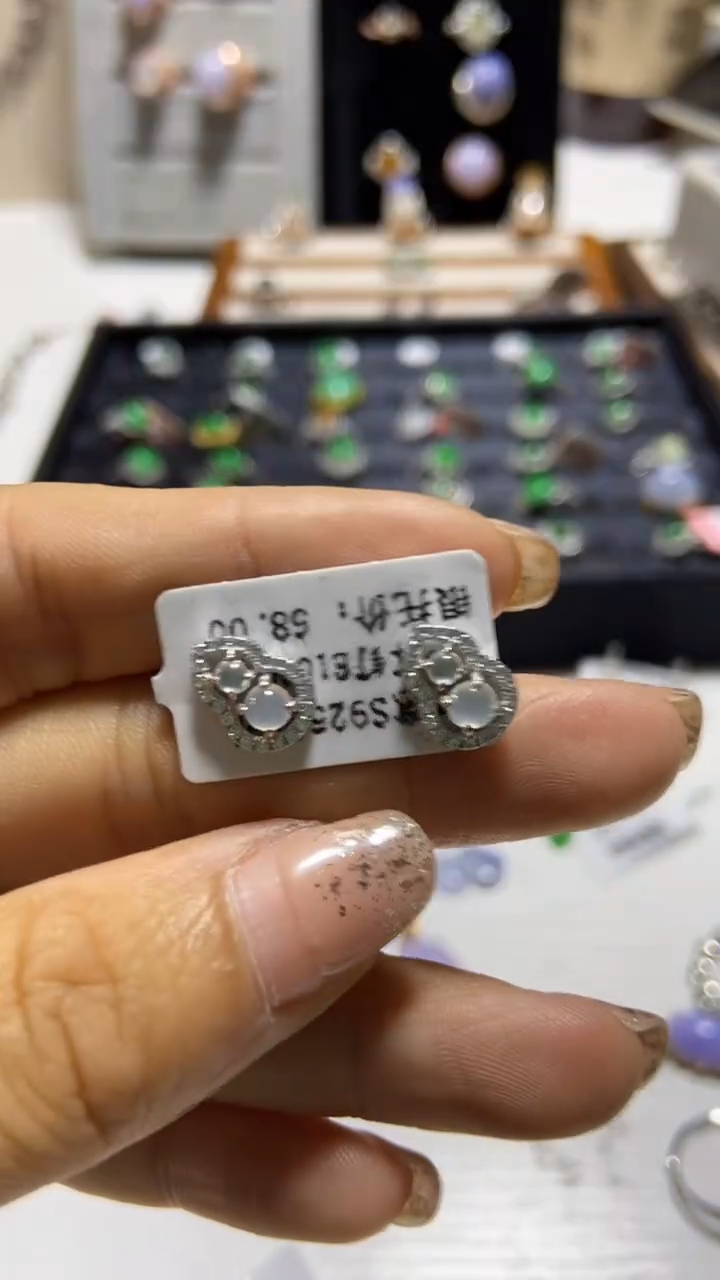 【闪购商品】翡翠戒指银S925镶嵌缅甸天然A翡翠耳钉