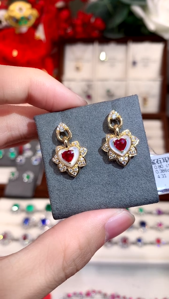 【闪购商品】红宝石耳饰18K金镶嵌0.80ct/天然宝石/七天无理由