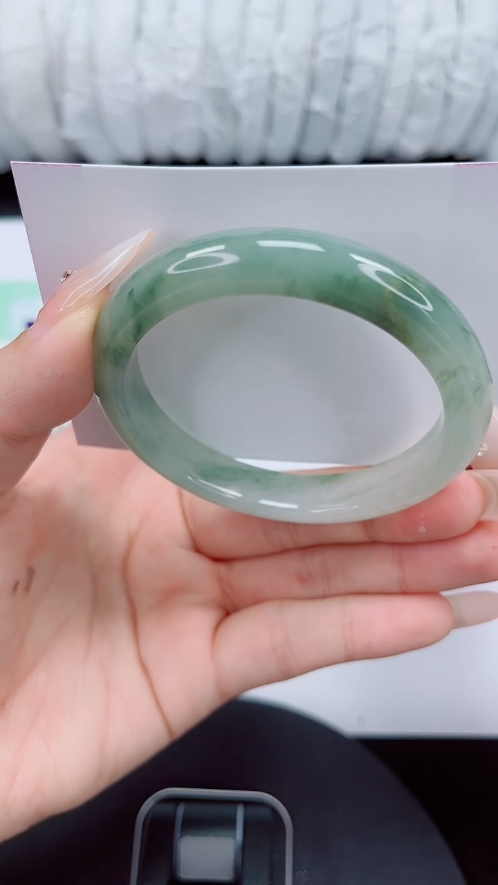 石英质玉手镯未镶嵌22-53/54