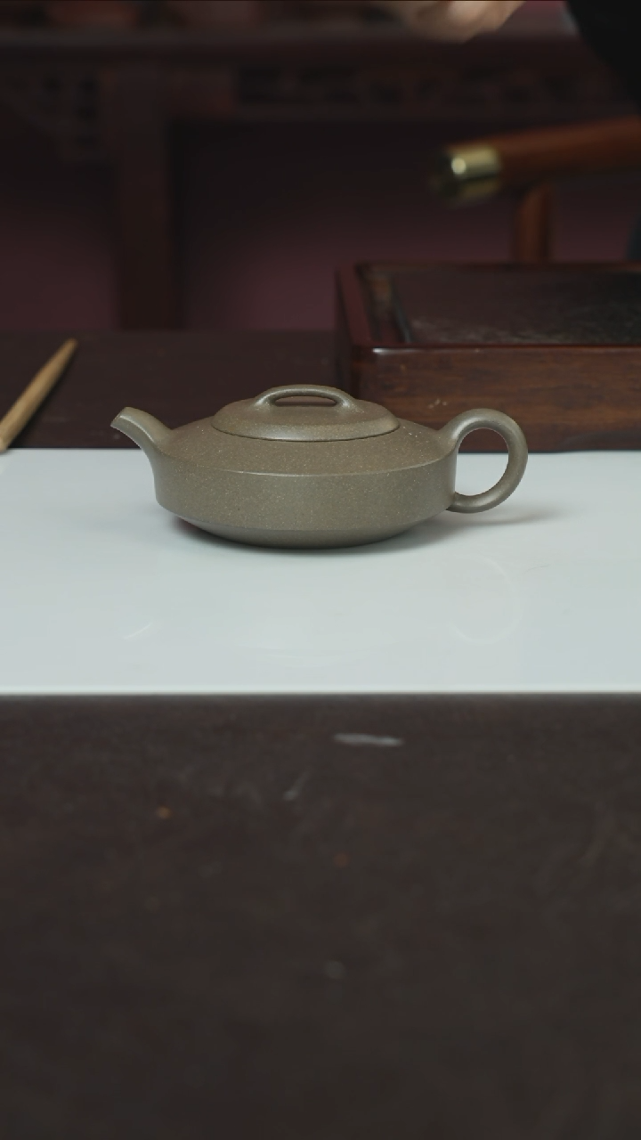 【闪购商品】紫砂茶壶扁石预售