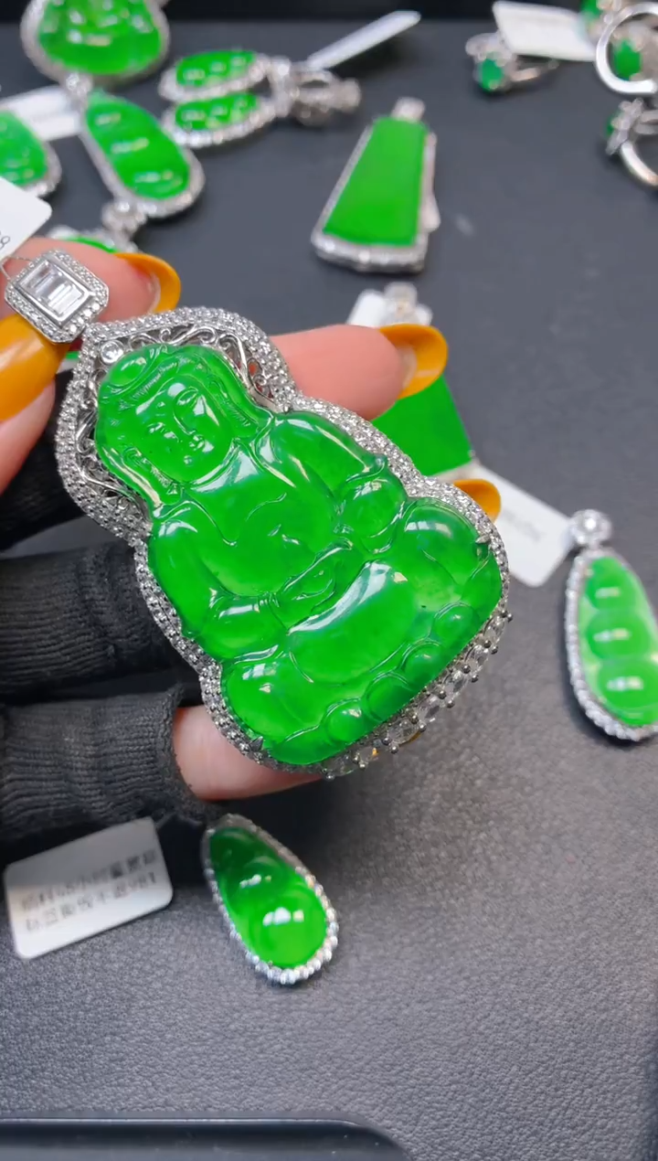 吊坠(不含链)银S925镶嵌翡翠孙***海1