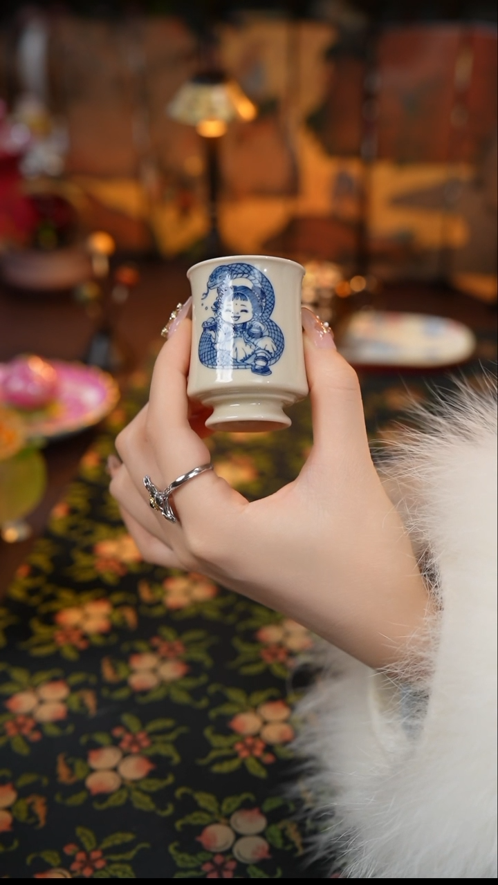 【闪购商品】景德镇手工手绘雨香斋灵蛇童子主人杯