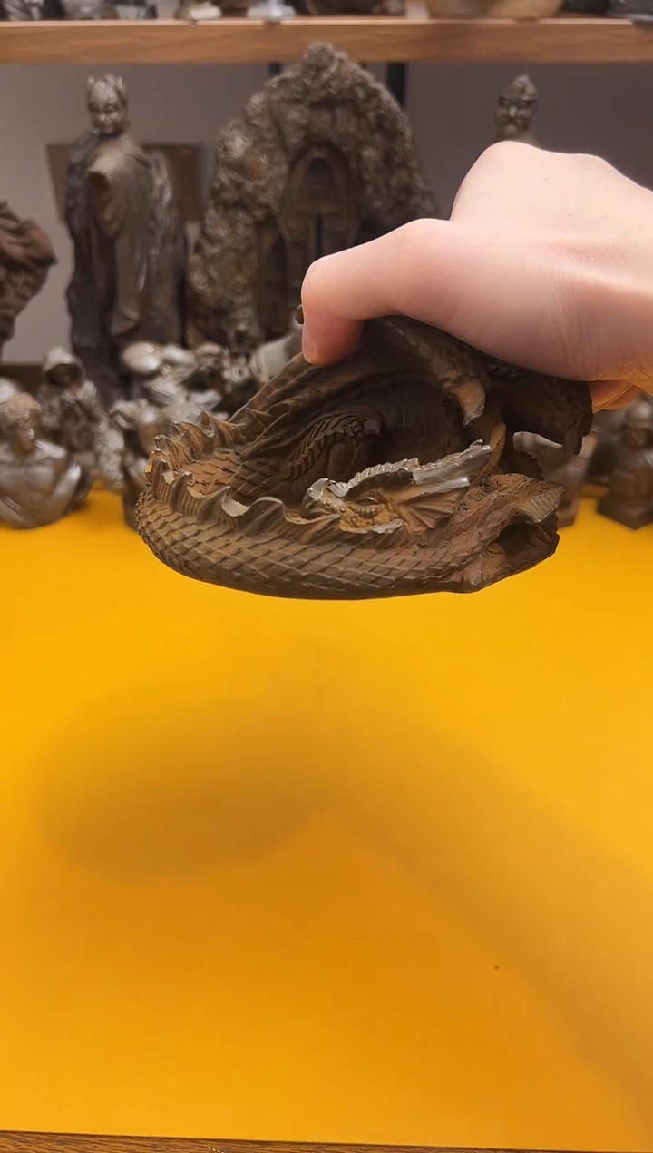 金属实心铁艺--龙形烟灰缸