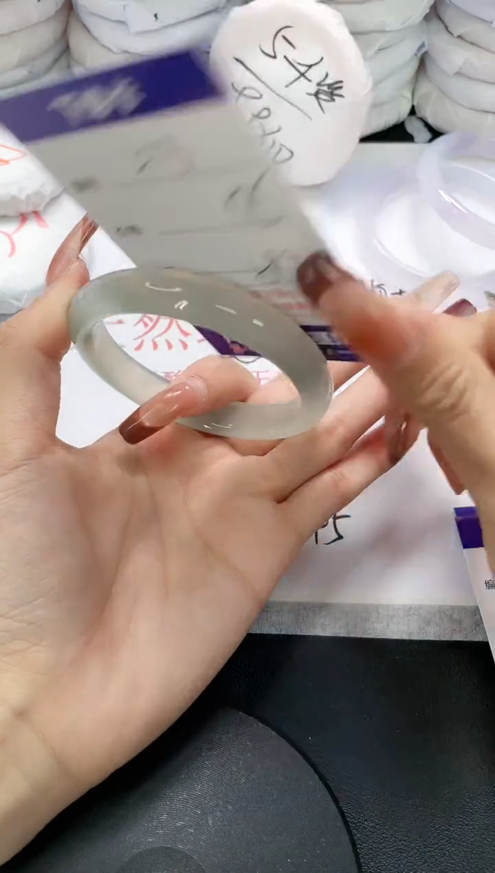 未镶嵌手镯玛瑙/玉髓273