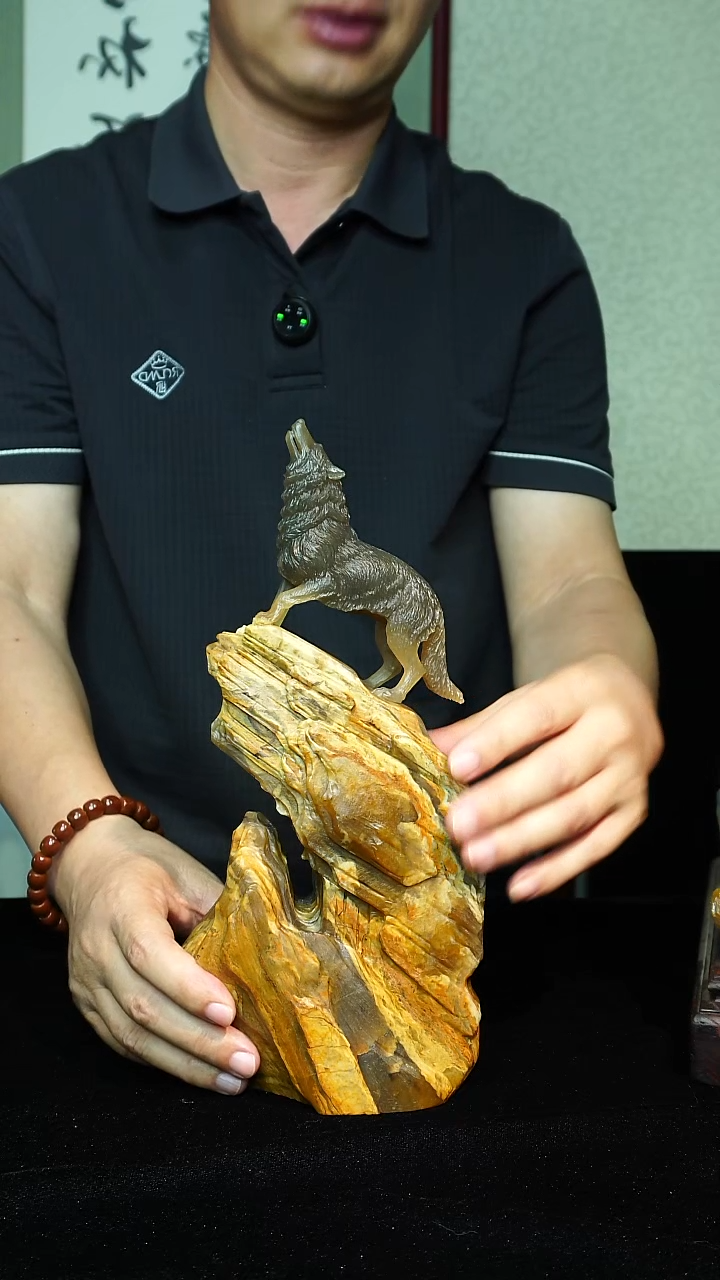 巴林石印石梓*狼王一呼百应