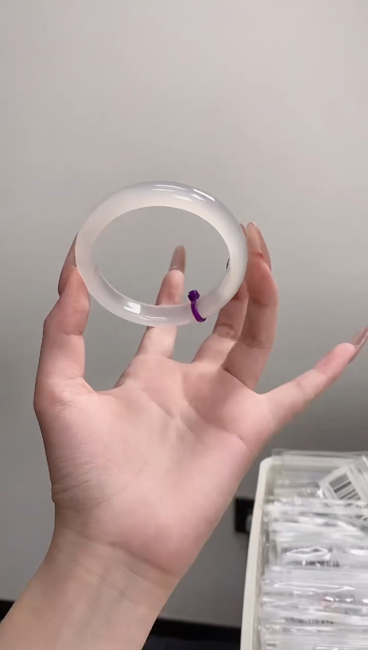 手镯玛瑙/玉髓未镶嵌57正圈