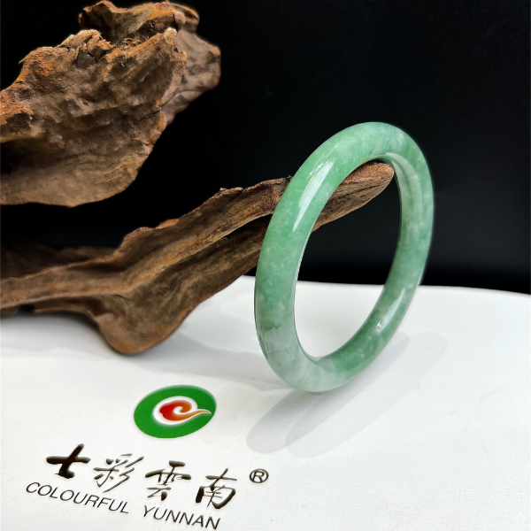 Colourful Yunnan/七彩云南【双11抢先购】满绿圆条翡翠手镯