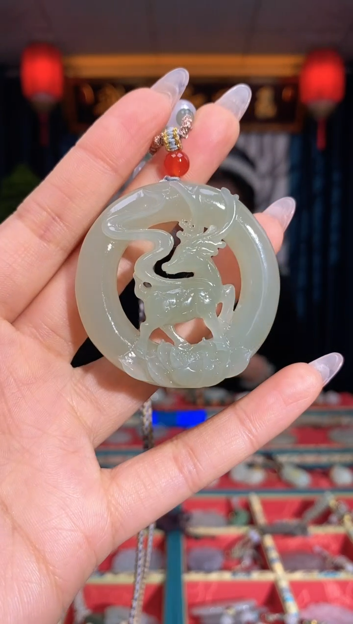 【闪购商品】和田玉颈饰未镶嵌一鹿平安