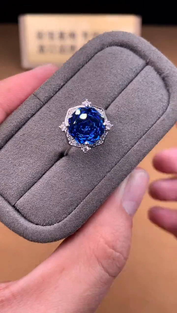 银S925镶嵌戒指托帕石2222