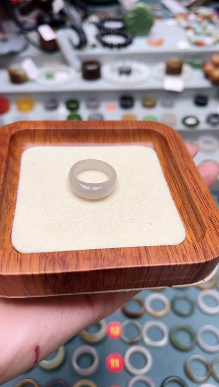 【闪购商品】和田玉戒指未镶嵌17号