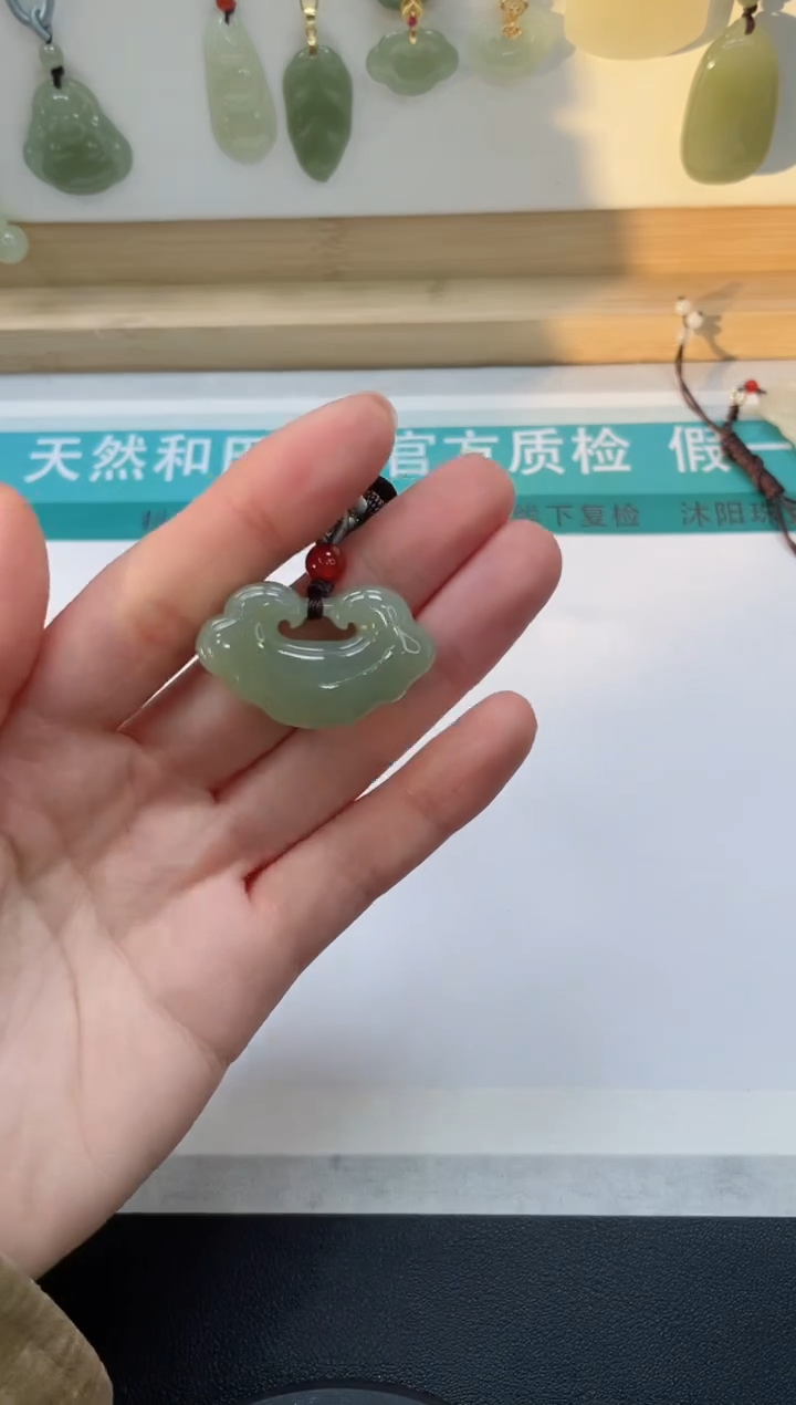【闪购商品】和田玉（糖玉）颈饰未镶嵌000