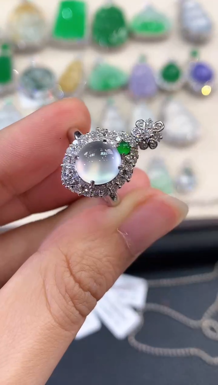 【闪购商品】翡翠戒指18K金镶嵌B159