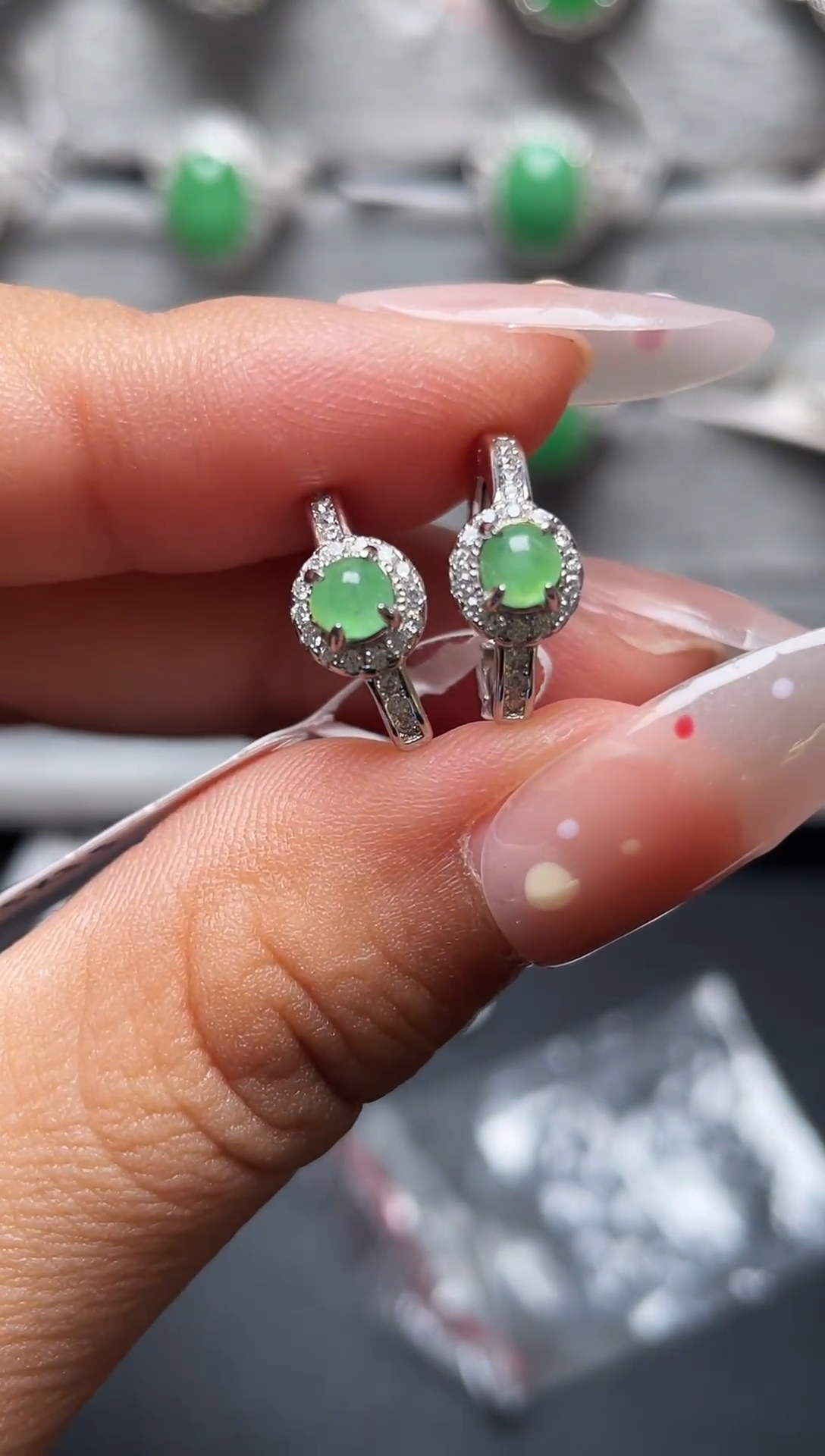 银S925镶嵌戒指翡翠百内无证书