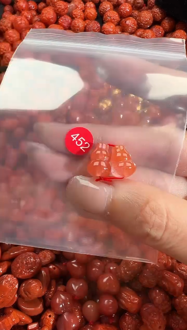 颈饰未镶嵌南红玛瑙美*1