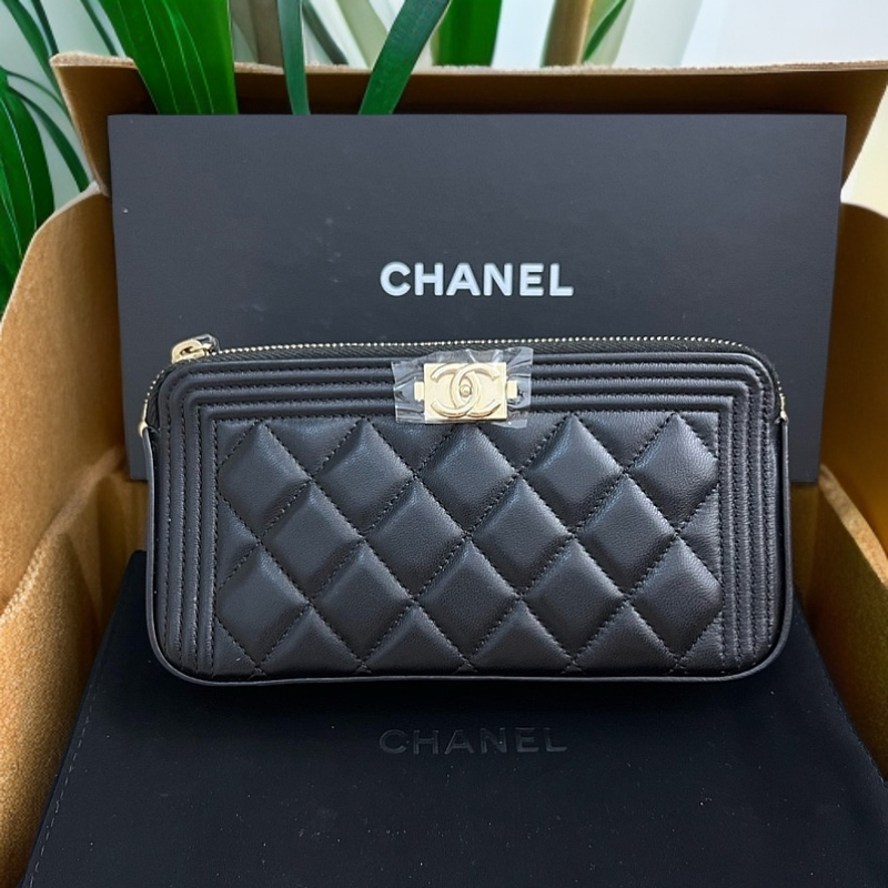 99新 Chanel/香奈儿 黑金leboy系列手机包892 6879