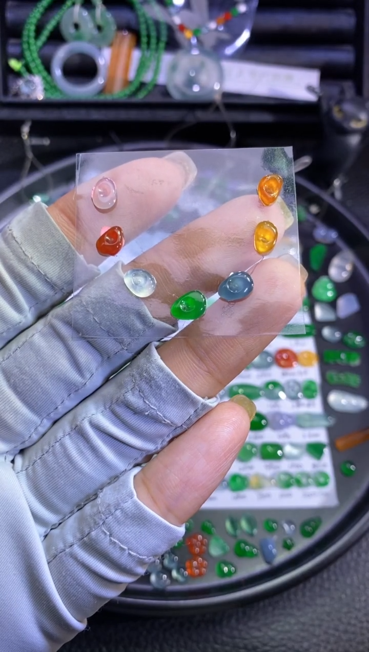 未镶嵌挂件翡翠扣子