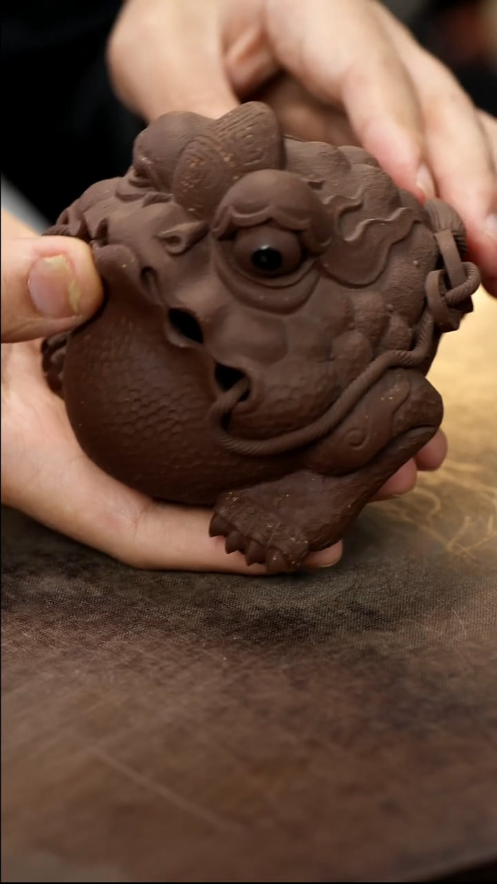 紫砂茶宠还***！金蟾