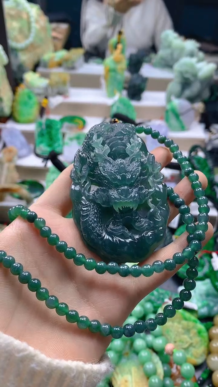 颈饰未镶嵌翡翠骨*天然缅甸a货翡翠