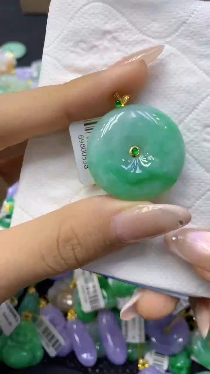 颈饰18K金镶嵌翡翠天然缅甸翡翠A货