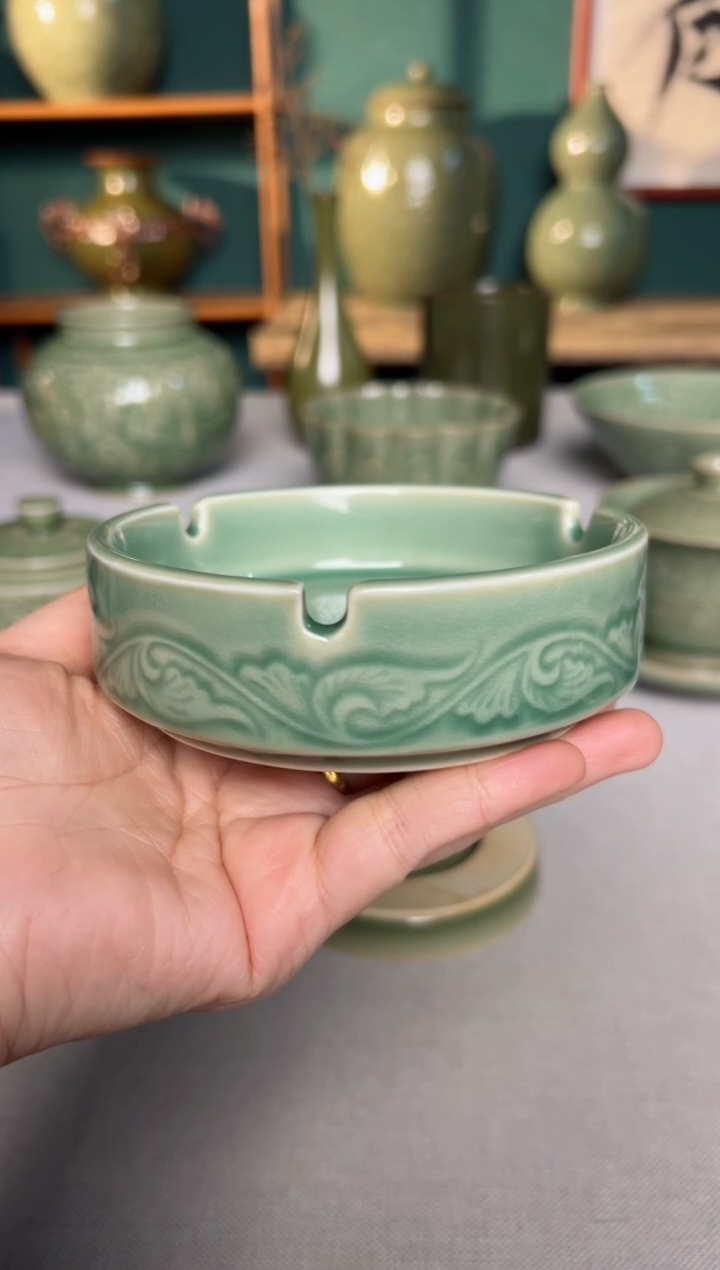 【闪购商品】其他耀州窑青釉唐草纹烟灰缸