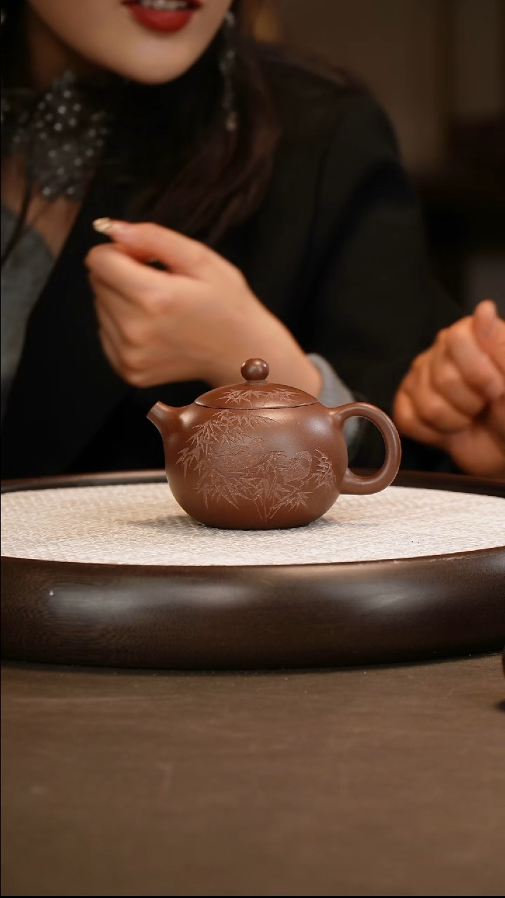 张彩萍 西施 棠韵紫泥 240c/杯