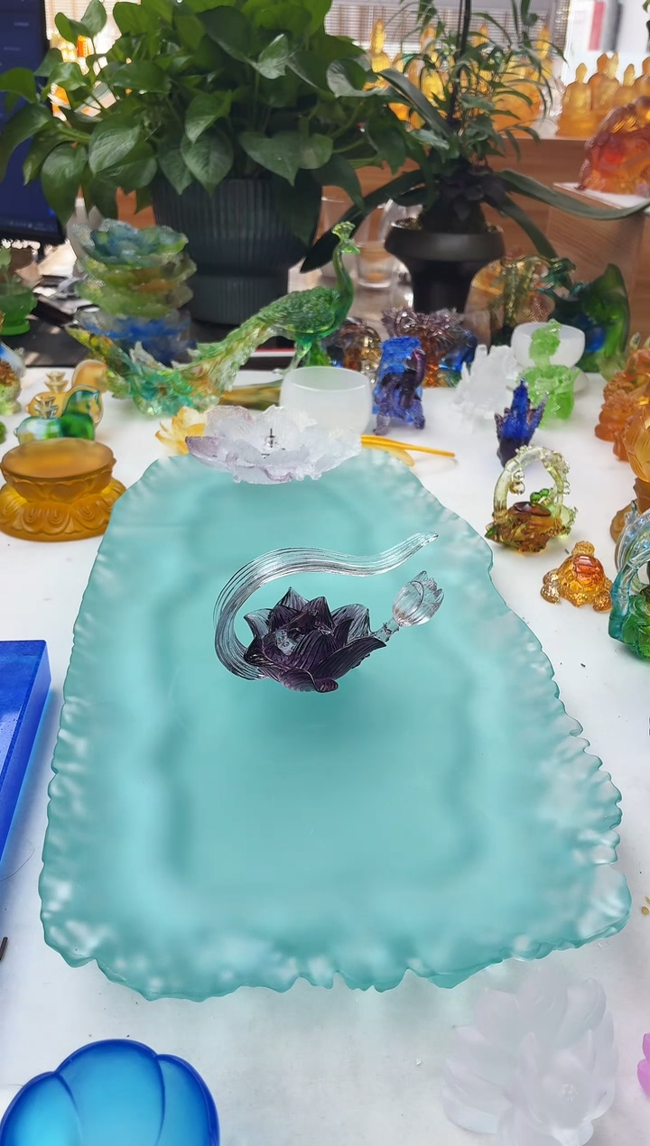 手工艺品琉璃紫色莲花壶11公分