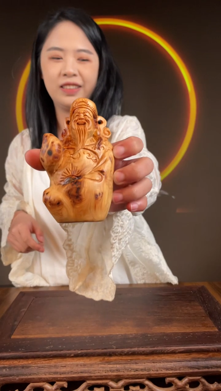 【闪购商品】柏木（崖柏）手工摆件,先抢先得!