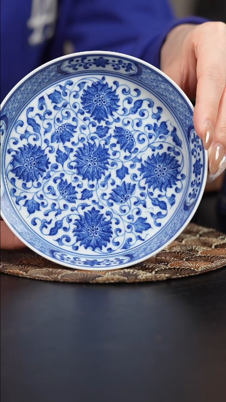 【闪购商品】杯看山柴窑青花缠枝