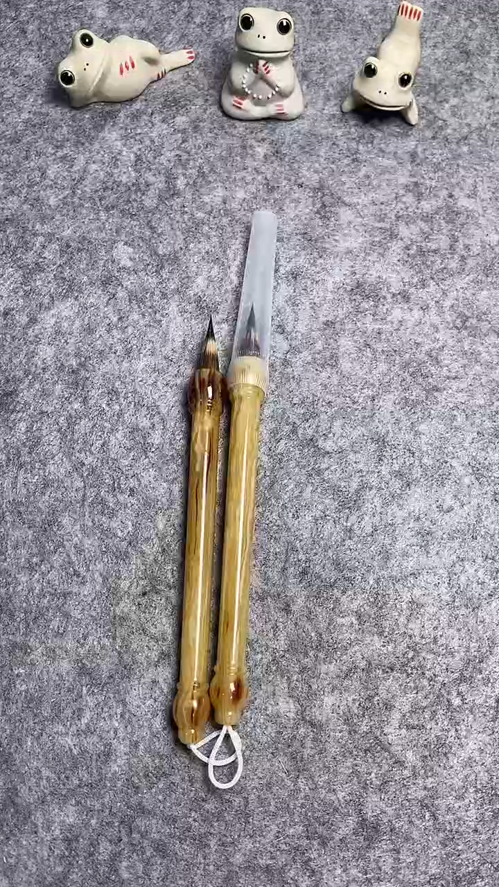 短杆兔尖鸡距毛笔两支