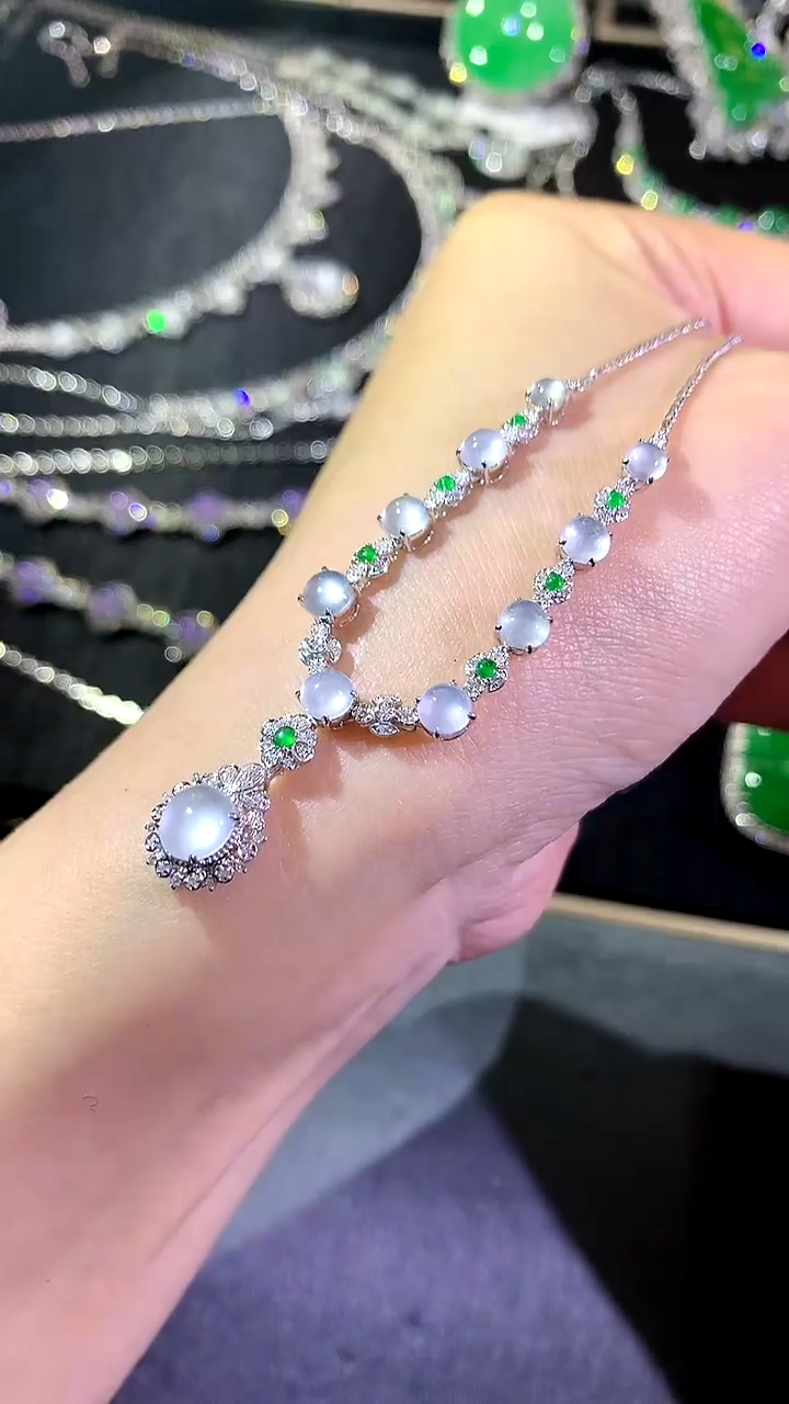 【闪购商品】翡翠颈饰18K金镶嵌21-套链（多样性发货一件