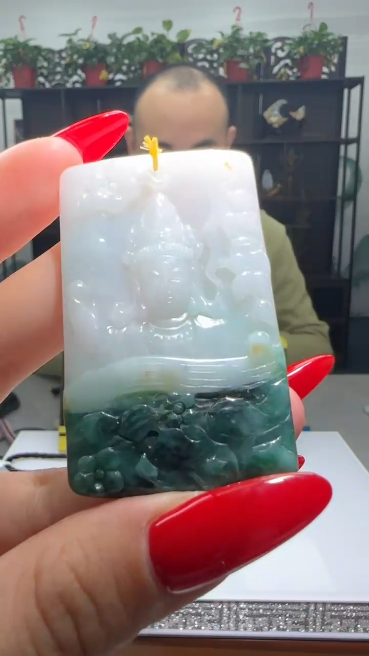 【闪购商品】翡翠颈饰未镶嵌天然翡翠A货吊坠