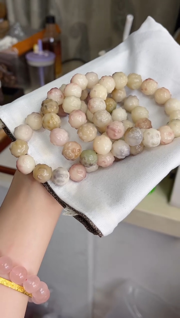 菩提根/象牙果手串紫美人玉化羊咩咩14手串