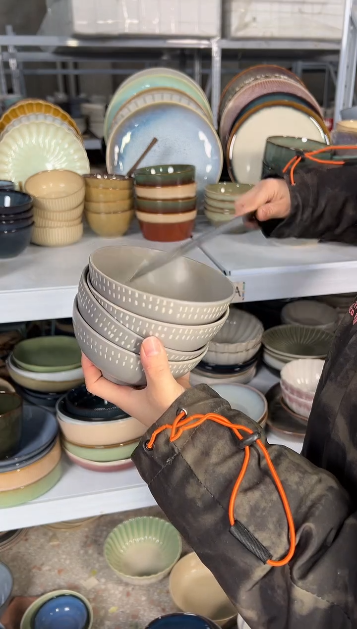 陶瓷外贸尾货瑕疵满20包邮X4米饭碗孤品